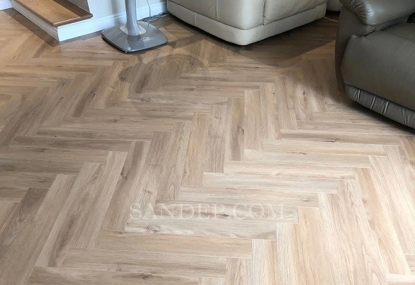 Sàn gỗ xương cá Acacia A806 cốt xanh 8mm
