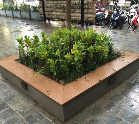 bòn hoa gỗ ngoài trời yard