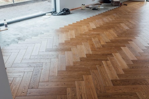lắp sàn gỗ xương cá giá rẻ nhất Hà Nội