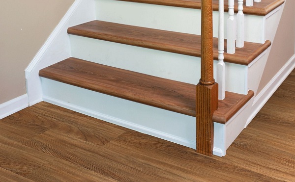 Giúp căn nhà của bạn trở nên đặc biệt và thu hút với mặt bậc cầu thang gỗ công nghiệp độc đáo, sáng tạo và phù hợp với phong cách thiết kế của bạn.
