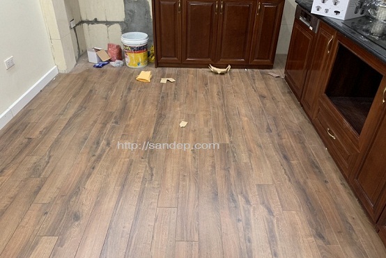 sàn gỗ Alsa lát phòng bếp