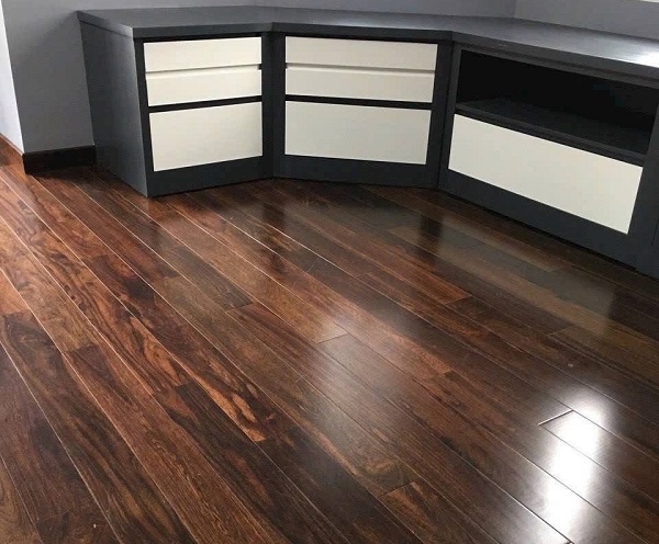 sàn gỗ chiu liu khách sạn