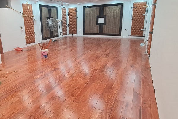 sàn gỗ hương đẹp báo giá