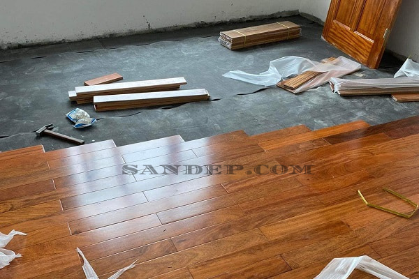 sàn gỗ lim tự nhiên đẹp