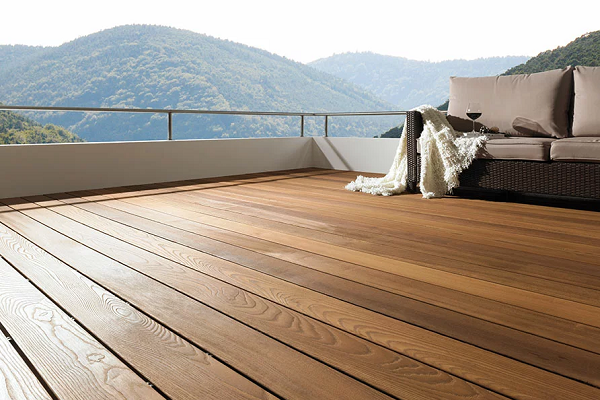 sàn gỗ tự nhiên ngoài trời sân thượng