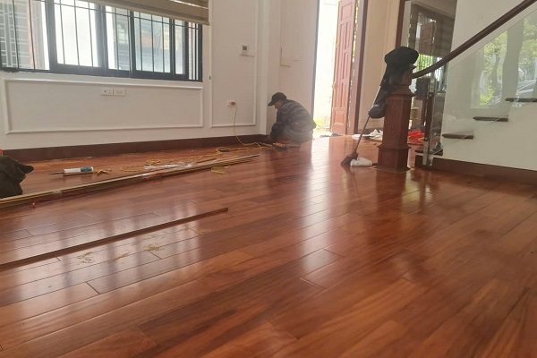 sàn gỗ tự nhiên hai bà trưng