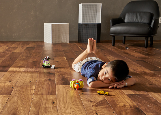 So sánh sàn gỗ tự nhiên và sàn gỗ kỹ thuật