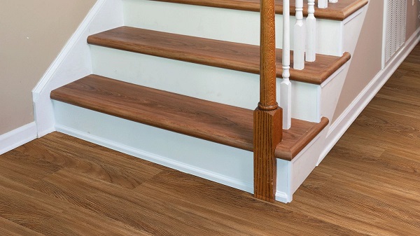 sàn gỗ và sàn gỗ cầu thang