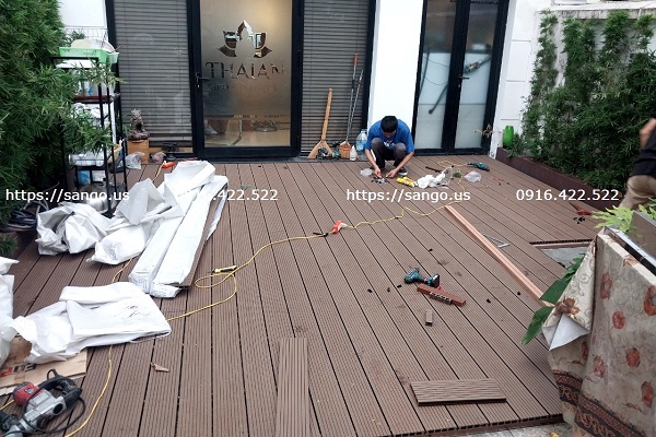 sàn nhựa gỗ ngoài trời