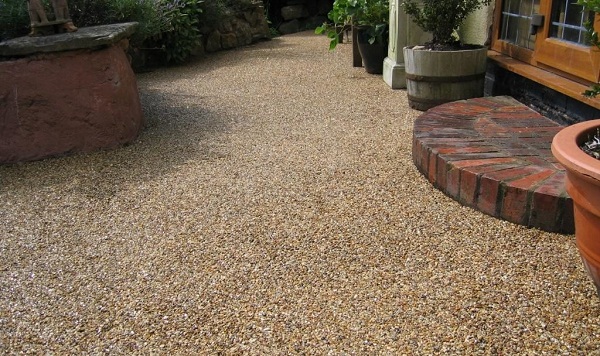 sàn polymer hiệu ứng sỏi rửa lát sân vườn